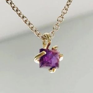 Amethyst necklace with gold claws