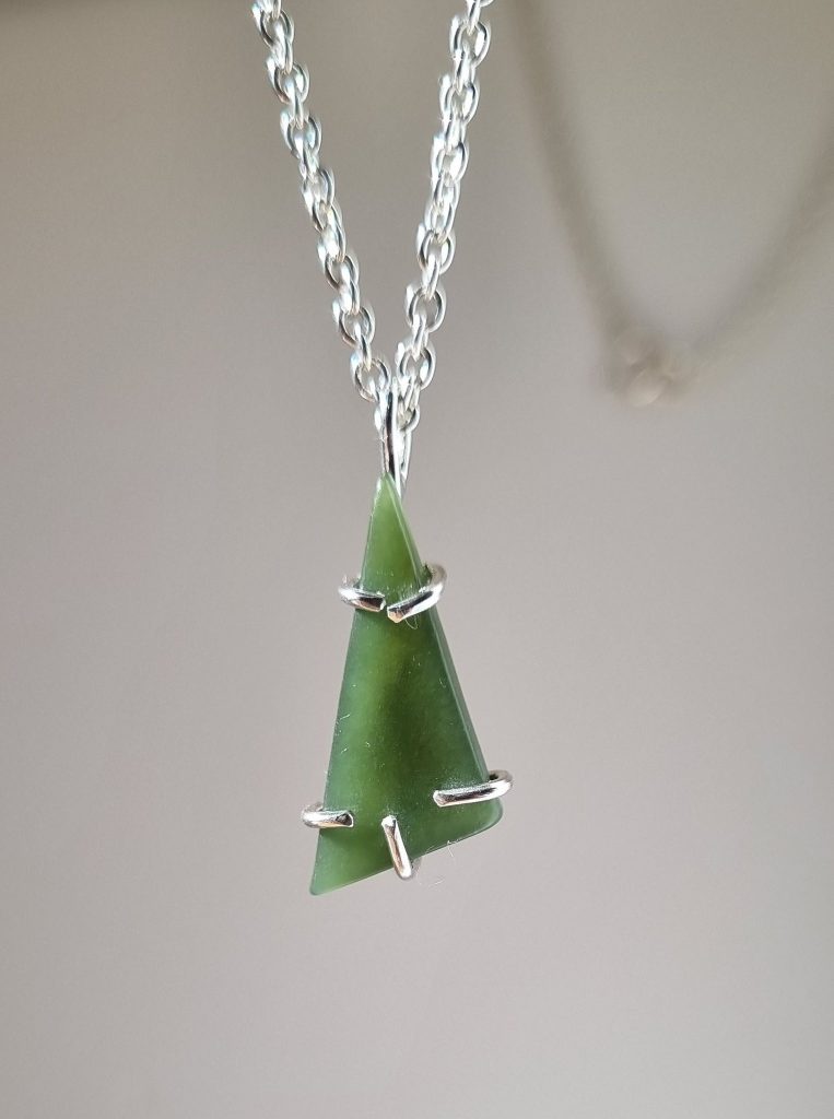 New Zealand Greenstone and silver necklace