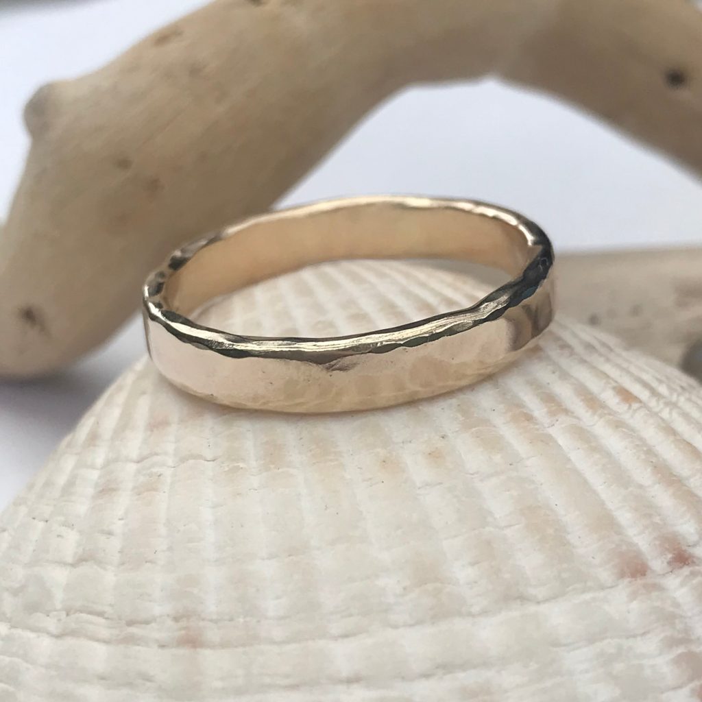 Solid 9ct gold ring hammered band 4mm